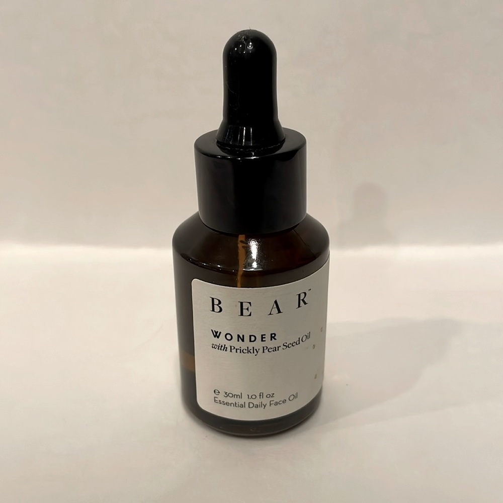 BEAR Face Oil Wonder Essential Daily in 30ml/1.0oz new w/o box